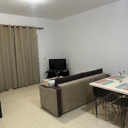 Apartments Sadiku With Sea View Sarandë Exterior foto